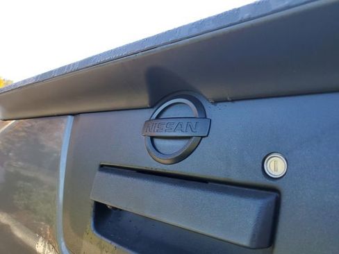 Used 2021 Nissan Frontier SV w/ Midnight Edition Floor Mats image 6