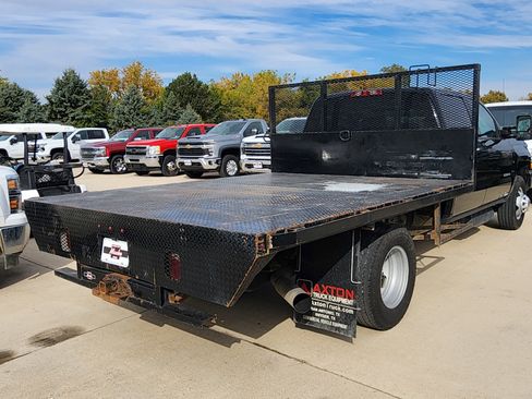 Used 2017 Chevrolet Silverado 3500 W/T w/ WT Convenience Package image 5