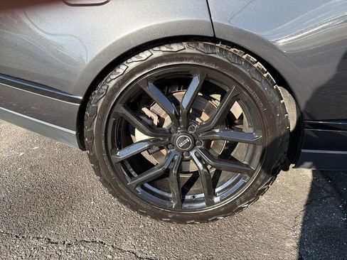 Used 2019 Land Rover Range Rover Supercharged image 32