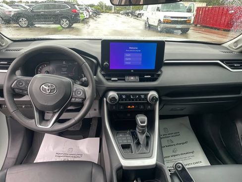 Used 2023 Toyota RAV4 XLE Premium AWD/4WD image 22