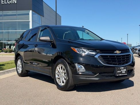 Used 2020 Chevrolet Equinox LS w/ LS Convenience Package FWD image 1