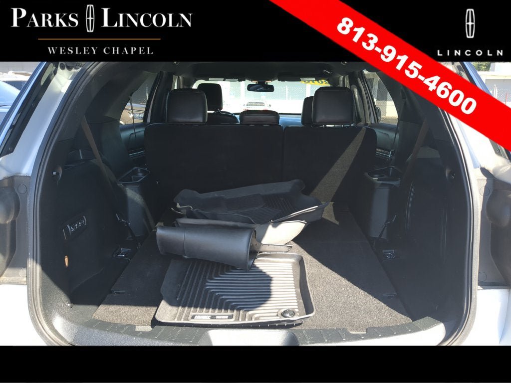 Used 2018 Ford Explorer Limited w/ Ford Safe & Smart Package FWD image 8