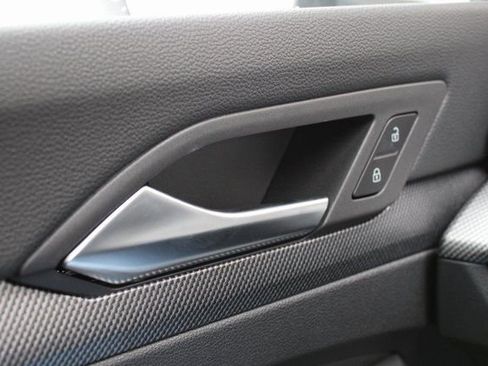 New 2026 Volkswagen GTI SE FWD image 7