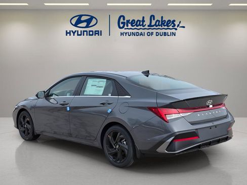 New 2026 Hyundai Elantra SEL Sport image 3