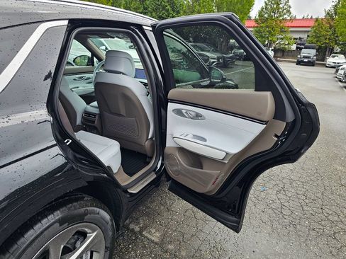 New 2026 Genesis GV70 2.5T Advanced w/ G1 Accessory Package AWD/4WD image 26