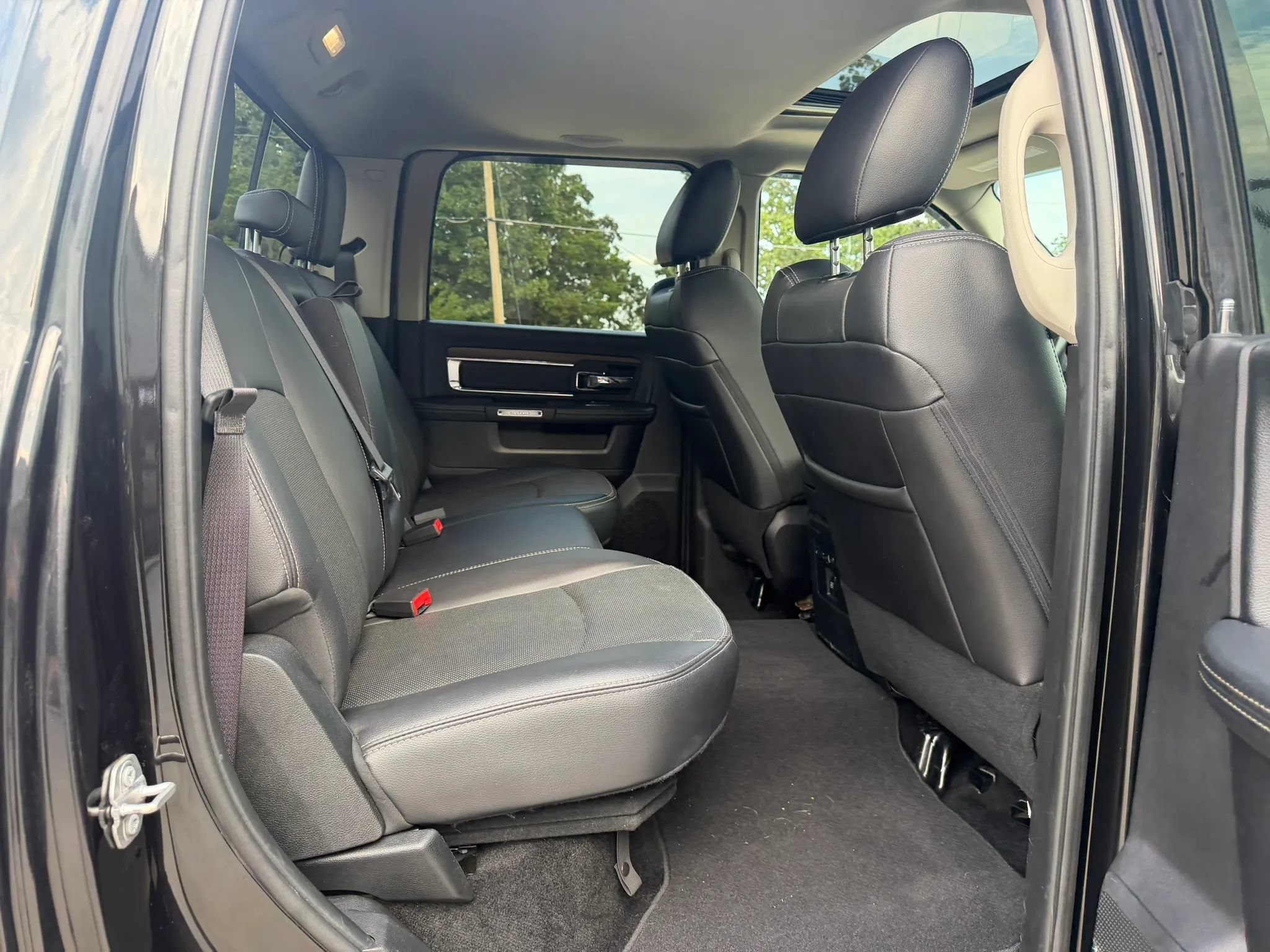 Used 2017 RAM 2500 Laramie w/ Snow Chief Group AWD/4WD image 47