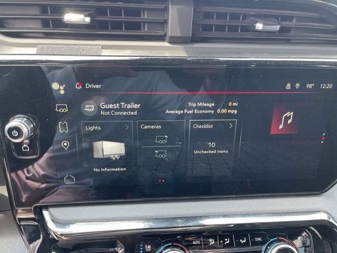Used 2024 GMC Sierra 2500 AT4 w/ AT4 Premium Plus Package AWD/4WD image 16
