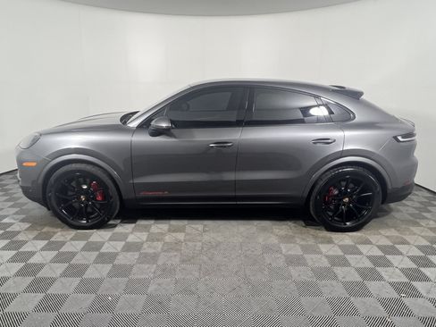 Certified 2026 Porsche Cayenne S AWD/4WD image 2