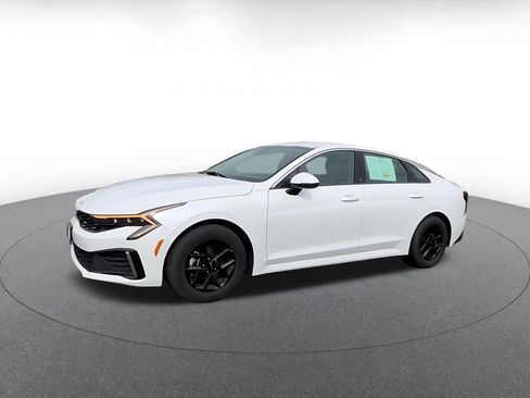 Used 2025 Kia K5 LXS FWD image 8