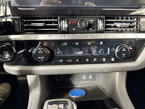 New 2026 Nissan Pathfinder SL AWD/4WD image 15