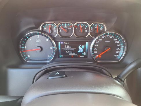 Used 2018 GMC Yukon SLT w/ Open Road Package image 11