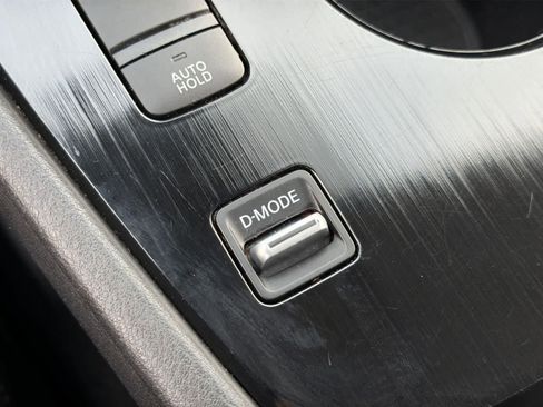 Used 2023 Nissan Rogue SV image 20