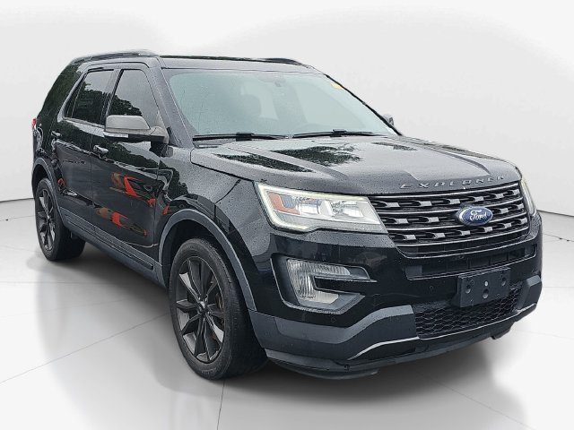 Used 2017 Ford Explorer XLT w/ Equipment Group 202A AWD/4WD 360° Tour