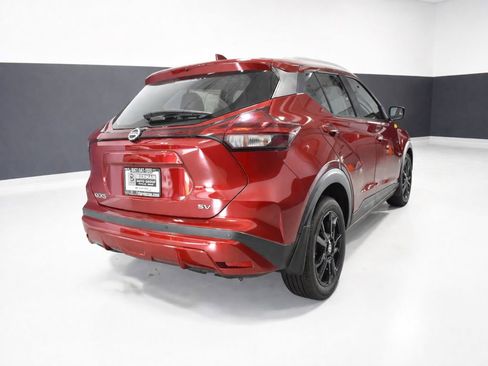 Used 2021 Nissan Kicks SV FWD image 8