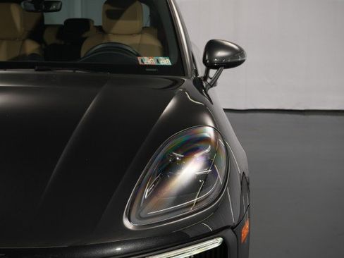 Used 2022 Porsche Macan S image 7