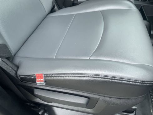 Used 2024 RAM 3500 Tradesman w/ Chrome Appearance Group image 23