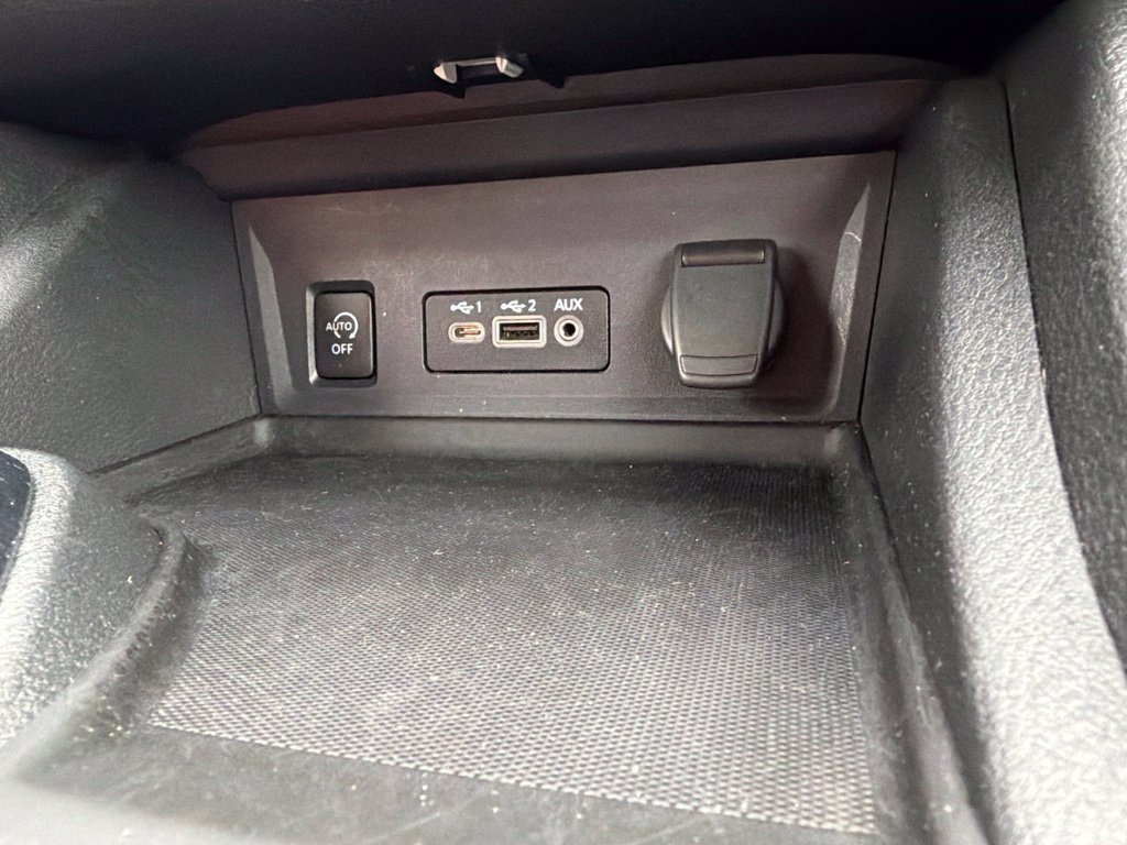 Used 2024 Nissan Sentra SV FWD image 21