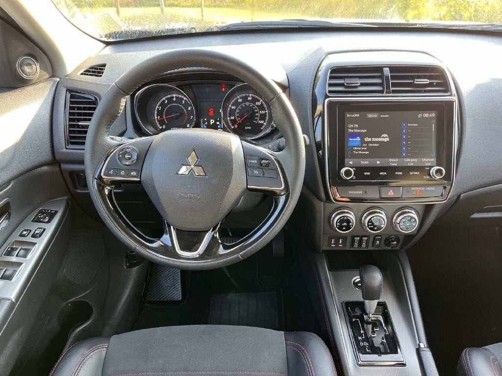 Used 2024 Mitsubishi Outlander Sport SE AWD/4WD image 10