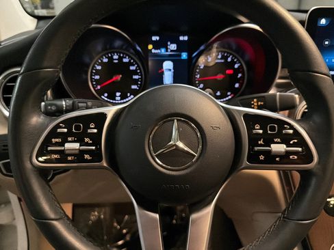 Used 2022 Mercedes-Benz GLC 300 image 22