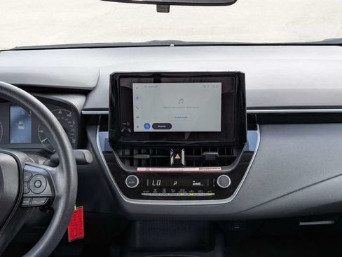 Used 2025 Toyota Corolla LE FWD image 14