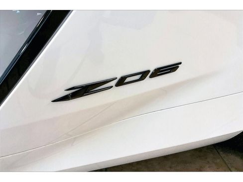 Used 2025 Chevrolet Corvette Z06 w/ Stealth Interior Trim Package RWD image 8