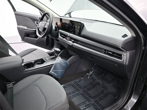 New 2025 Kia K4 LXS image 20