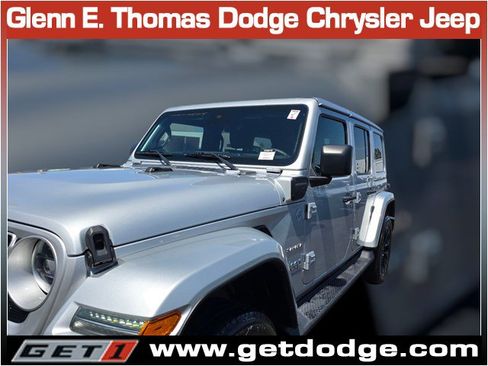 Used 2024 Jeep Wrangler Unlimited Sahara w/ Technology Group AWD/4WD image 4