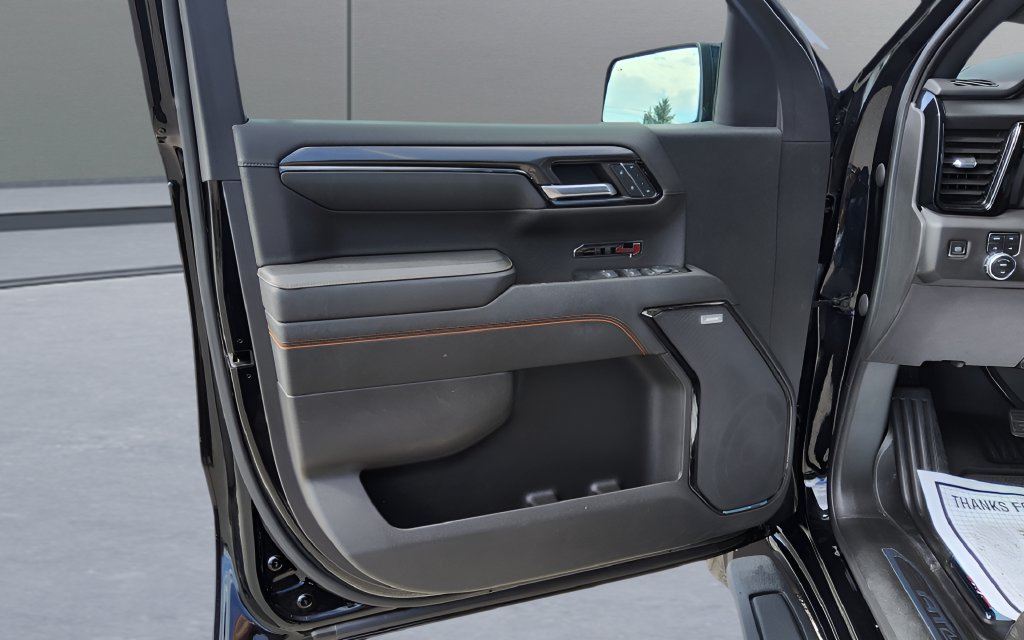 Used 2023 GMC Sierra 1500 AT4 w/ AT4 Premium Package AWD/4WD image 27