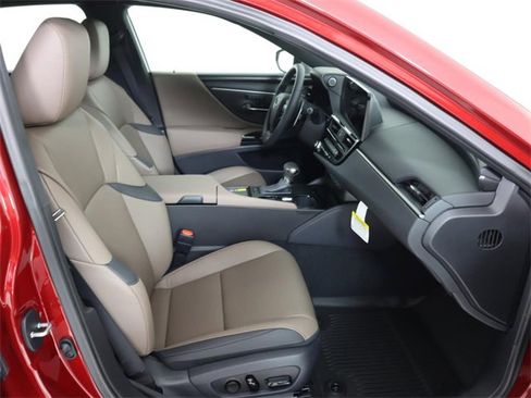 New 2025 Lexus ES 350 350 image 13