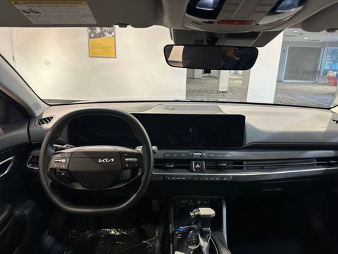 Used 2025 Kia K4 LXS image 34