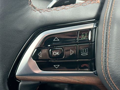 Used 2025 Jeep Grand Cherokee Summit image 36