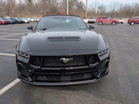 Used 2024 Ford Mustang GT Premium image 9