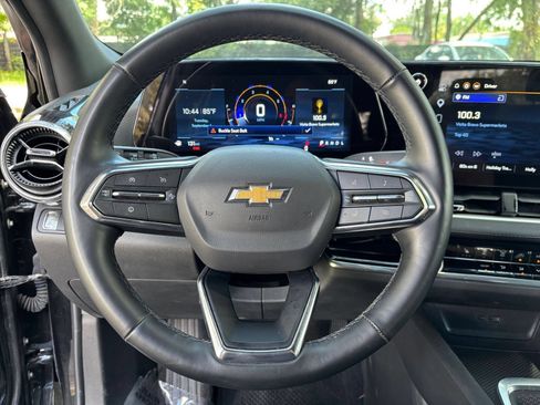 Used 2025 Chevrolet Equinox LT FWD image 27