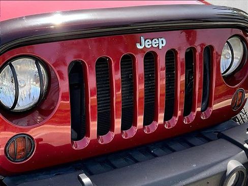 Used 2013 Jeep Wrangler Unlimited Sport AWD/4WD image 27