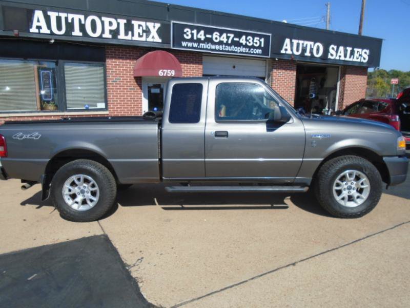 Used 2011 Ford Ranger XLT AWD/4WD image 2
