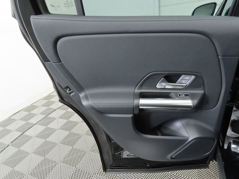 Certified 2025 Mercedes-Benz GLA 250 image 26