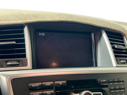 Used 2015 Mercedes-Benz ML 350 4MATIC image 28