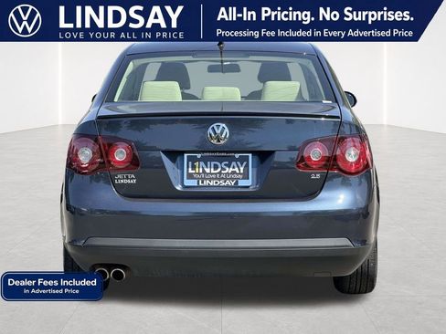 Used 2010 Volkswagen Jetta SE FWD image 6