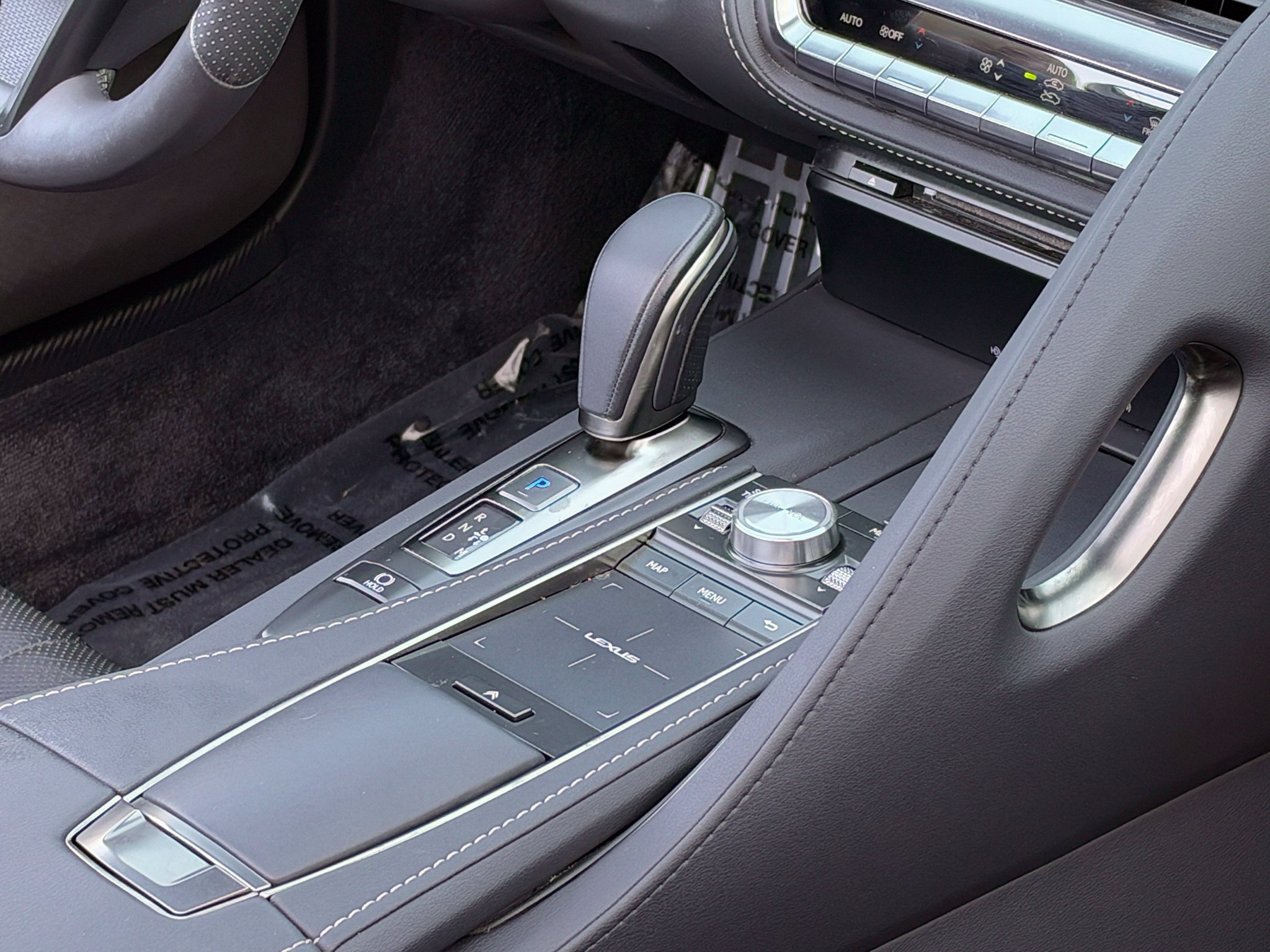Used 2023 Lexus LC 500 Convertible RWD image 44