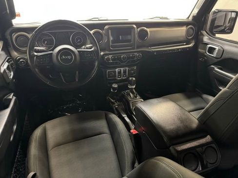 Used 2019 Jeep Wrangler Sport w/ Quick Order Package 24S AWD/4WD image 6