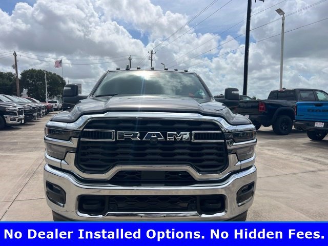 Used 2026 RAM 2500 Tradesman AWD/4WD image 2