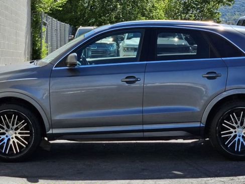 Used 2017 Audi Q3 2.0T Premium Plus w/ Premium Plus Package AWD/4WD image 2