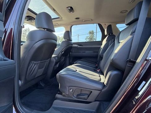 Used 2021 Hyundai Palisade SEL w/ Premium Package AWD/4WD image 22