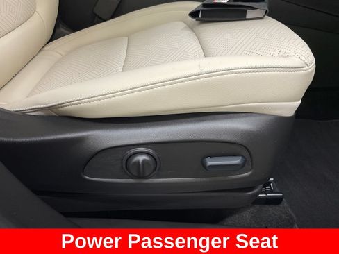 Certified 2023 Buick Encore GX Essence w/ Advanced Technology Package AWD/4WD image 13