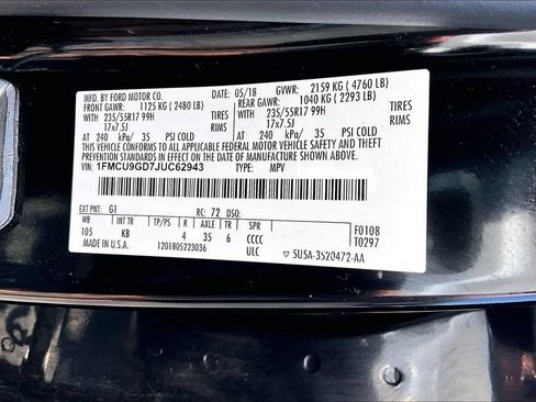 Used 2018 Ford Escape SE w/ Ford Safe & Smart Package AWD/4WD image 35