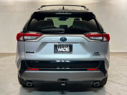 Used 2021 Toyota RAV4 XSE AWD/4WD image 5