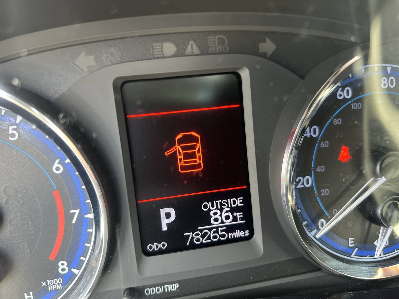 Used 2018 Toyota Corolla LE FWD image 22
