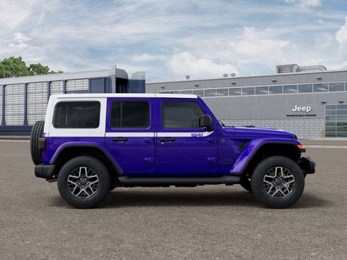 New 2026 Jeep Wrangler Unlimited Sahara w/ Whitecap Package AWD/4WD image 29