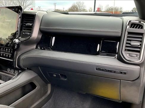 Used 2025 RAM 3500 Limited image 21