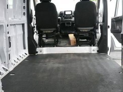 Used 2025 RAM ProMaster 2500 w/ Convenience Group image 14